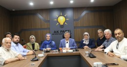 AK Parti Kadın Kolları’ndan Aşure İkramı