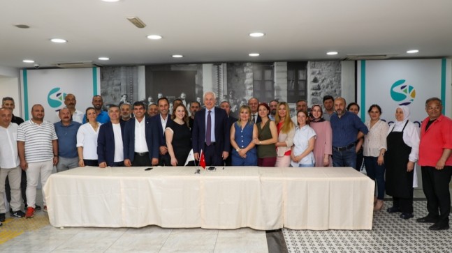 30 kadrolu İşçiye %100 zam yapmakla övünen başkan KÖSELER, geriye kalan 1700 sözleşmeli çalışana ne kadar ZAM YAPACAK!