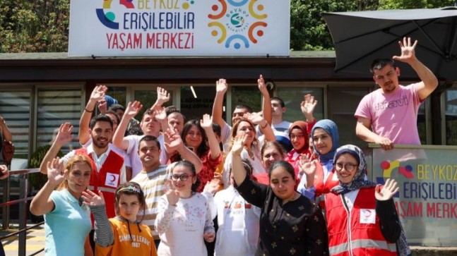 Baharın Renkleri BEYMER’de Buluştu