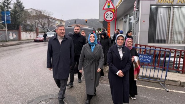 AK Parti’den Çavuşbaşı Çiftlik Mahallesi’nde Esnaf Ziyareti