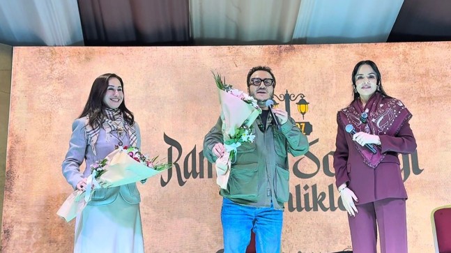 Hayati İnanç ve Prof. Dr. Oytun Erbaş Beykoz’da ‘Ramazan Sokağı’nda Beykozlularla Buluştu