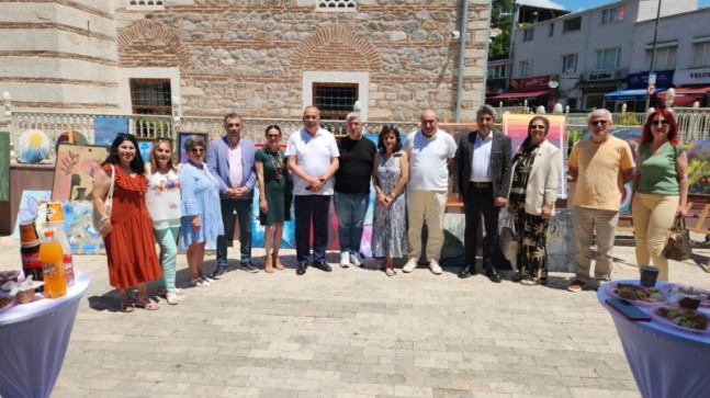 Engelsiz Umutlar Derneği’nden Kanlıca’da Anlamlı Yıl Sonu Sergisi