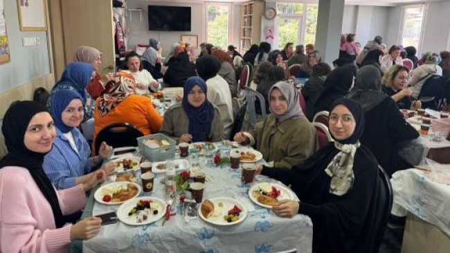 Beykozlu Samsunlulardan Anneler Günü’nde örnek etkinlik!
