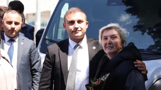 MHP’DEN ANNELER GÜNÜ ZİYARETLERİ