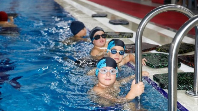 Beykoz’da Yüzme Eğitimleri Başlıyor