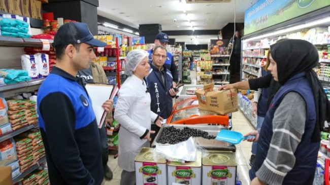 Zabıta Ekiplerinden Rüzgarlıbahçe’de Gıda Denetimi