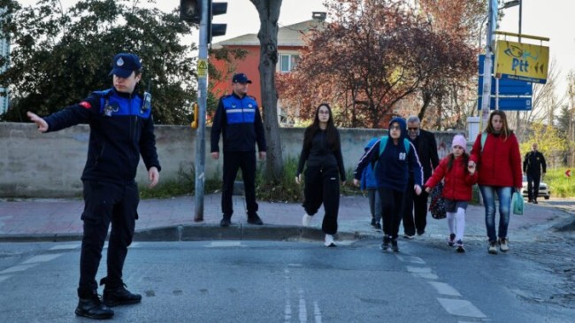 Beykoz’da Okul Önlerinde Denetimler Arttırıldı