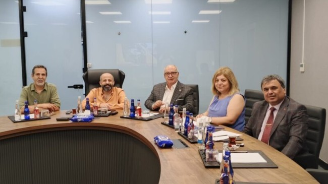 KAMU-DER’den İş İnsanı Kenan Enci’ye Nezaket Ziyareti