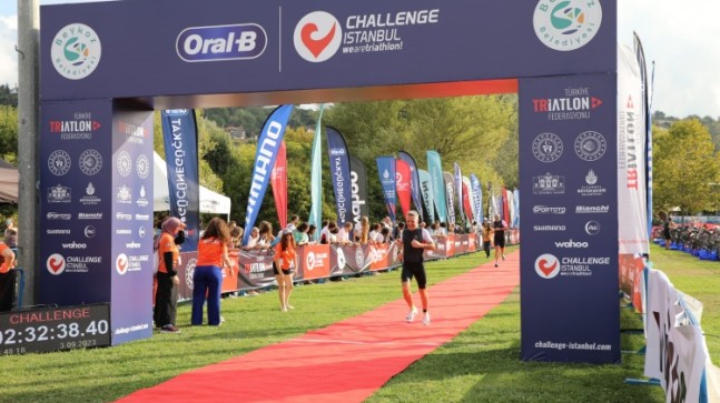Boğaz’da Triatlon Rekabeti Nefes Kesti