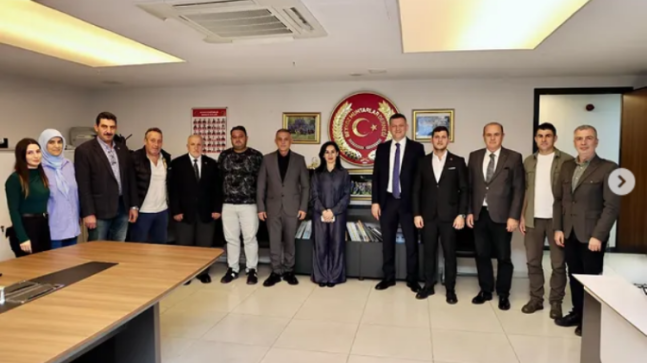 Kaymakam Ürkmezer ve Başkan Vekili Gürzel’den Muhtarlar Derneği’ne Ziyaret